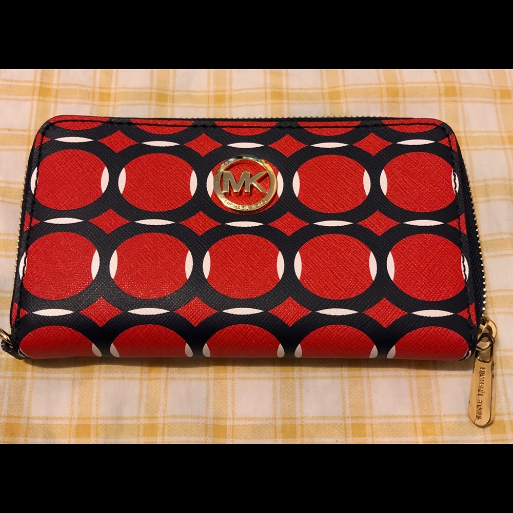 Michael kors wrislet